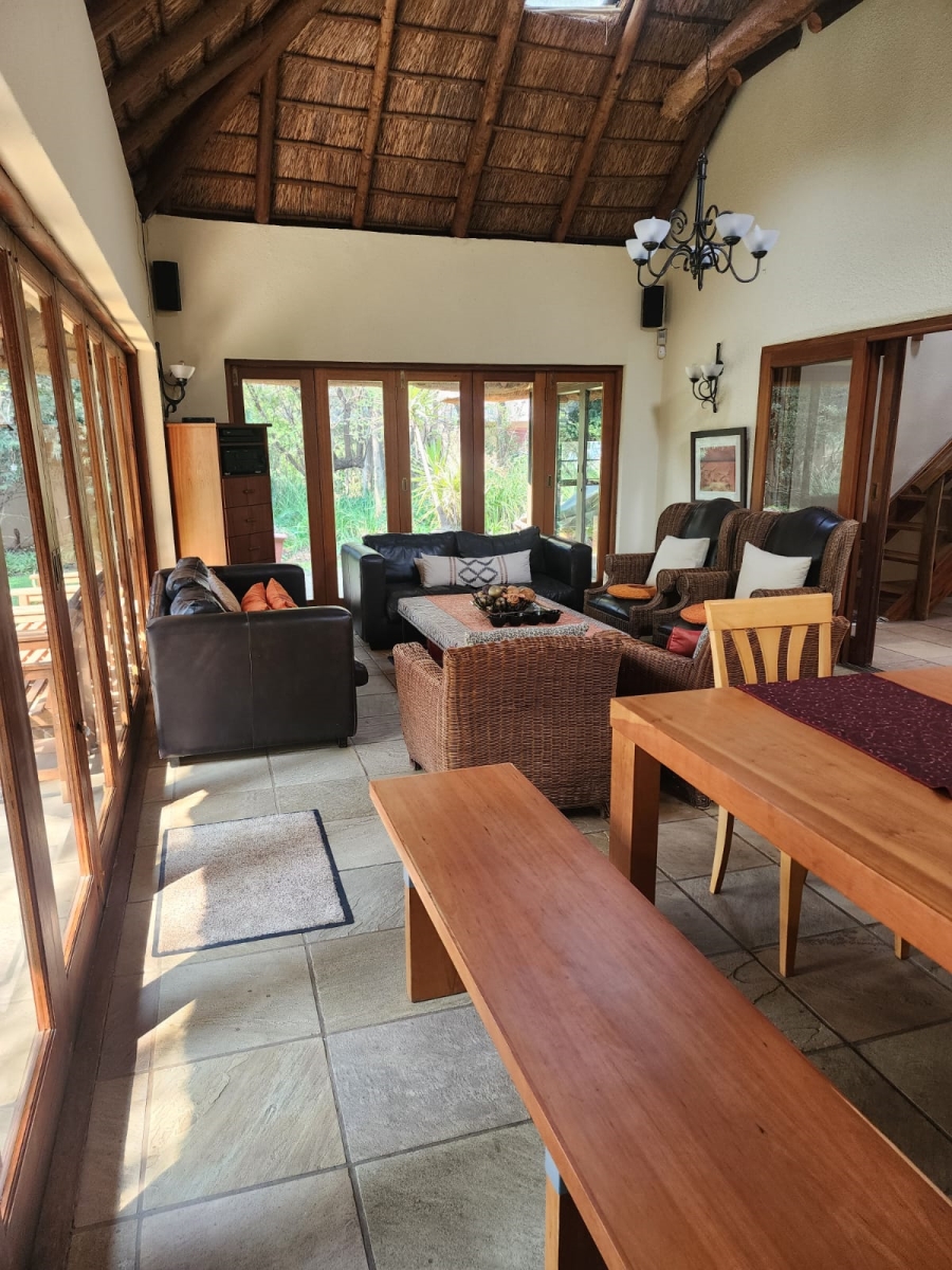 To Let 6 Bedroom Property for Rent in Lakeland North West